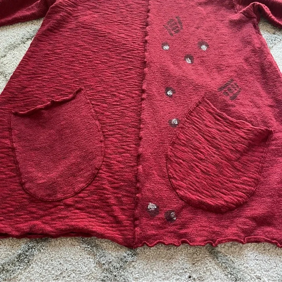 Odile red tunic top mixed media art to wear lagenlook oversized pockets small - Picture 5 of 11